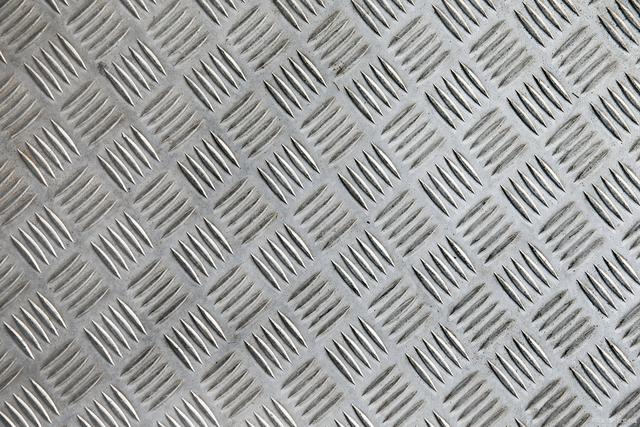 Pattern types on patterned steel plates